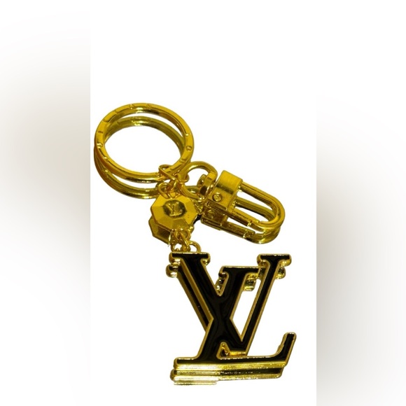 2 Louis Vuitton Gold and Black Key & Card Holder For @lyfeisbeautiful š¤ - Picture 4 of 4